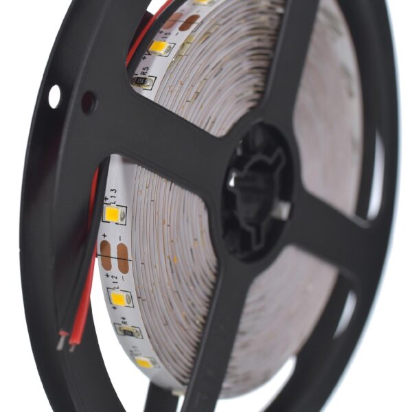 TAŚMA LED 12V 2835 4,8W IP20 60LED BIAŁY ZIMNY PRO TAŚMA LED 12V 2835 4,8W IP20 60LED BIAŁY ZIMNY PRO