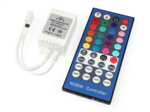 Sterownik LED RGBW z pilotem IR (40 przycisków) Sterownik LED RGBW z pilotem IR (40 przycisków)