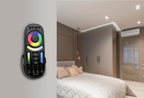 Uchwyt ścienny na pilota Mi-Light FUT099B Czarny