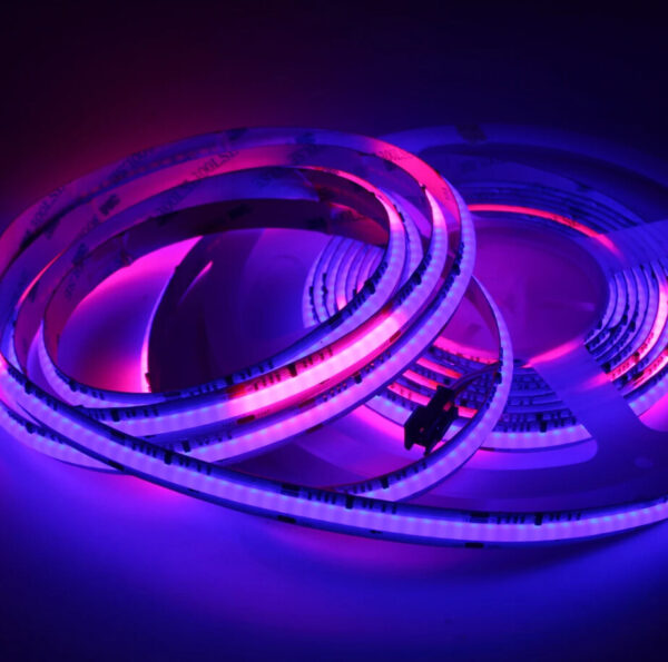 Taśma LED COB Cyfrowa RGBW Zimna 24V SK6812 16W/m 896 LED