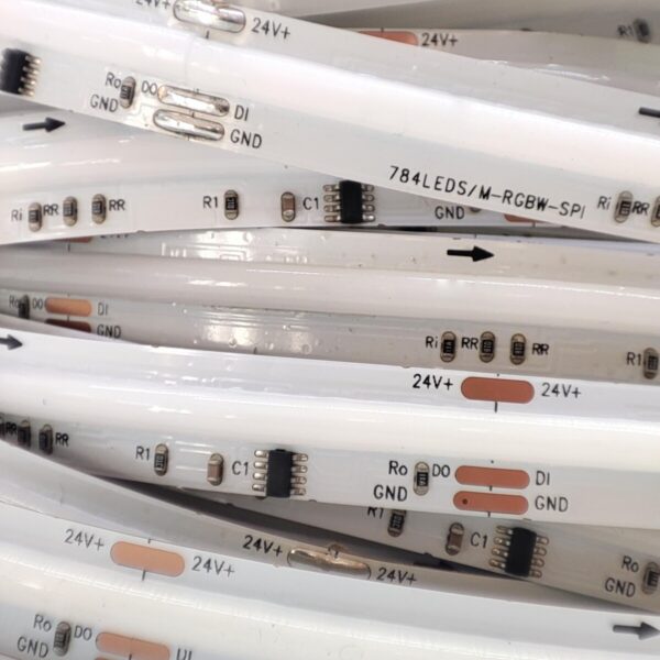 Taśma LED COB Cyfrowa RGBW Zimna 24V SK6812 16W/m 896 LED