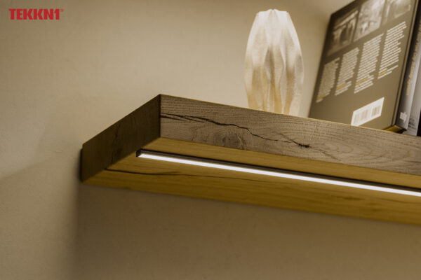 Profil LED natynkowy Orre czarny 2m klosz mrożony